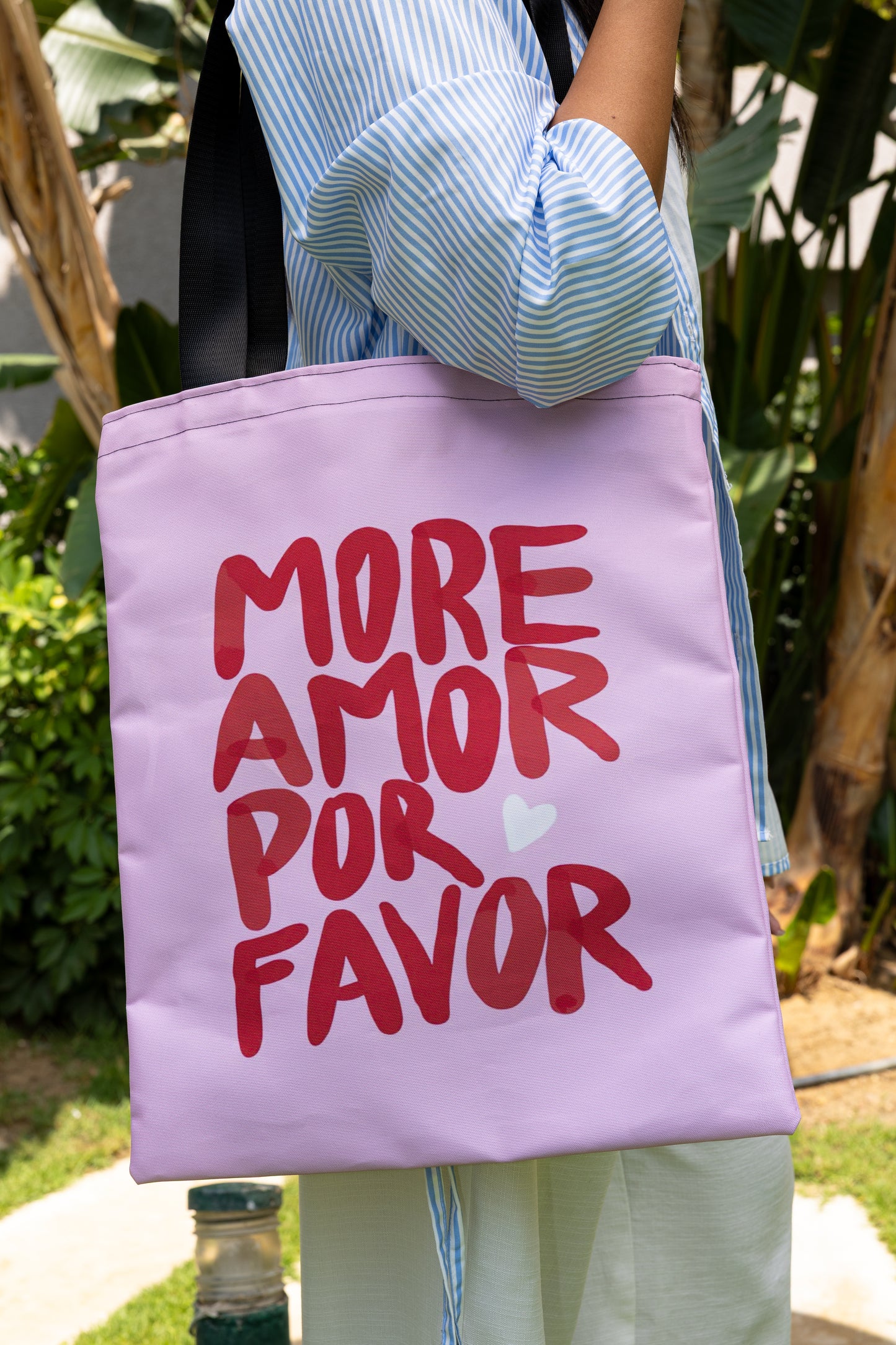 More Amor summer bags