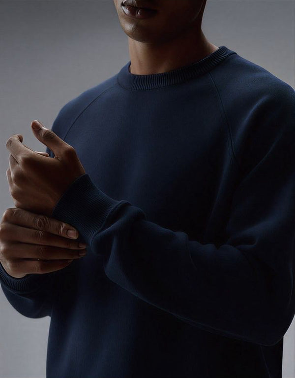 Chic navy blue crewneck