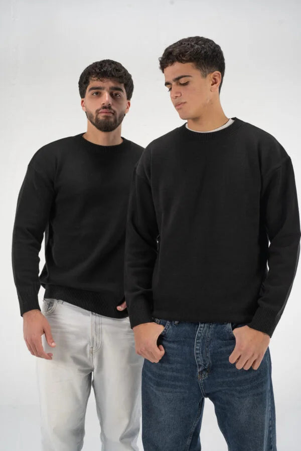 Black knitted Crewneck